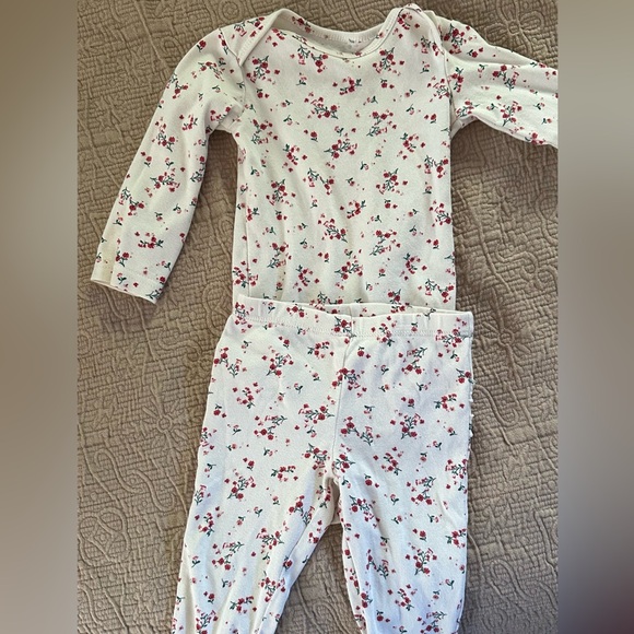 Baby Girl Christmas Bundle Lot 9-12M - 16 pieces - Picture 9 of 17